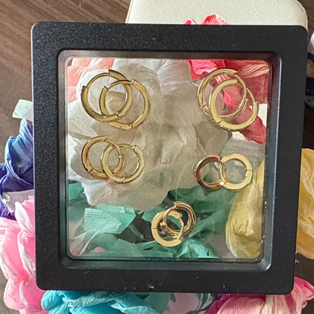 Gold Hoop Earring Set